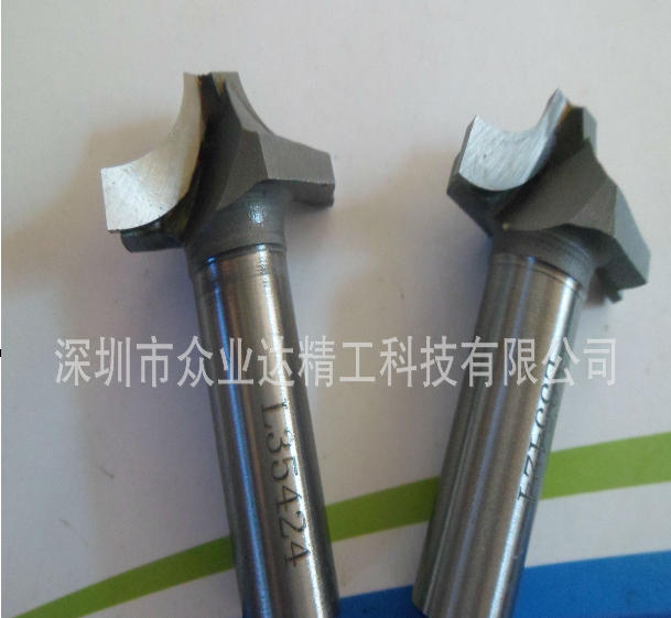 Hvad er rotationshastigheden og tilspændingshastigheden for en svejsefræser?